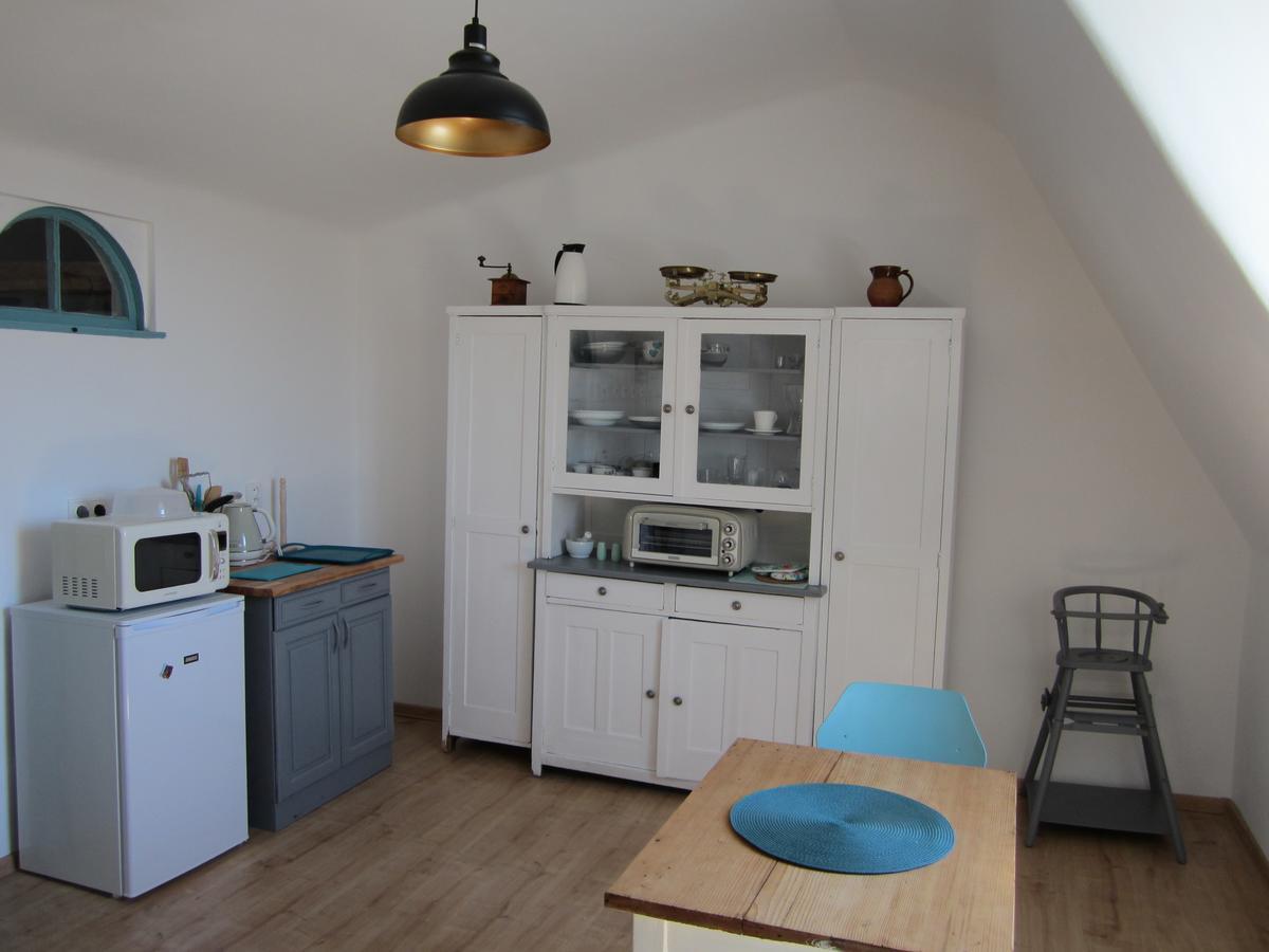 U Borovice Apartment