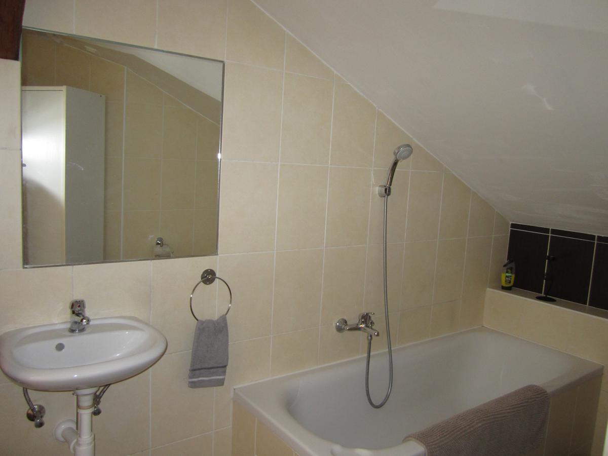 U Borovice Apartment *